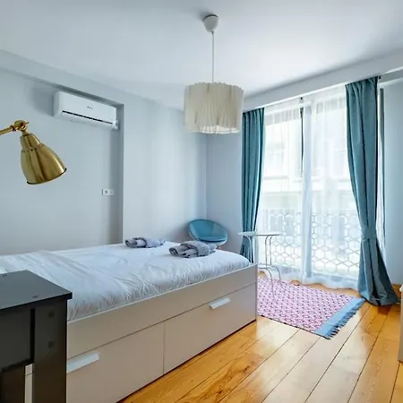 House With 5 Floor And Elevator * Istanbul