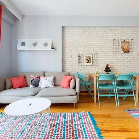 Сasa de vacaciones House With 5 Floor And Elevator Estambul